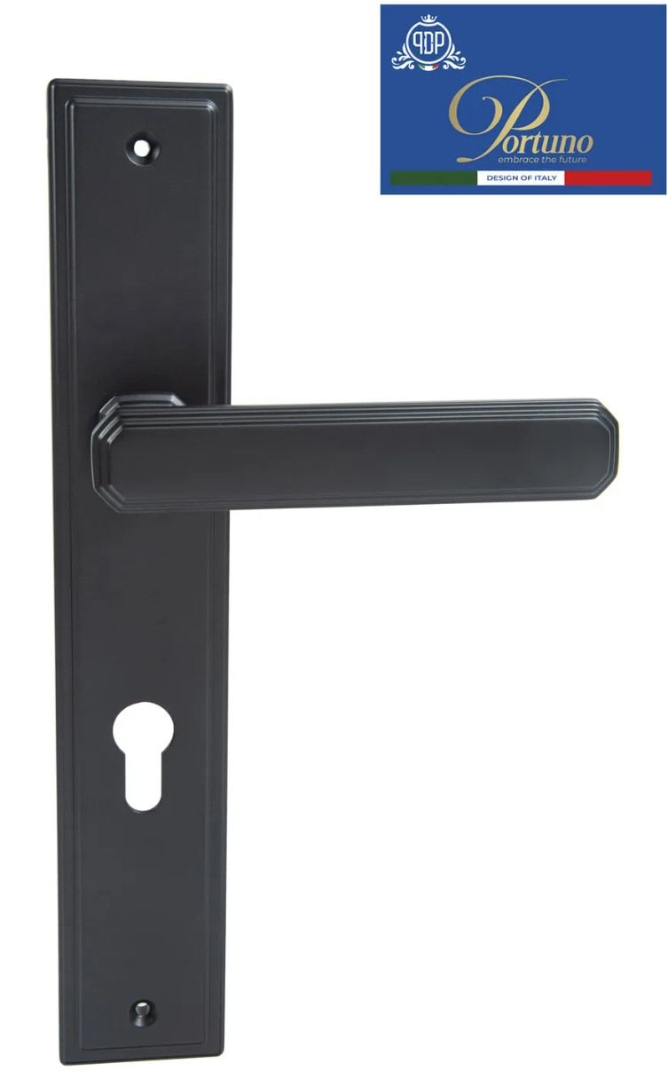 дверные ручки  Porta di Parma Pyramid (PDP) на планке чёрная